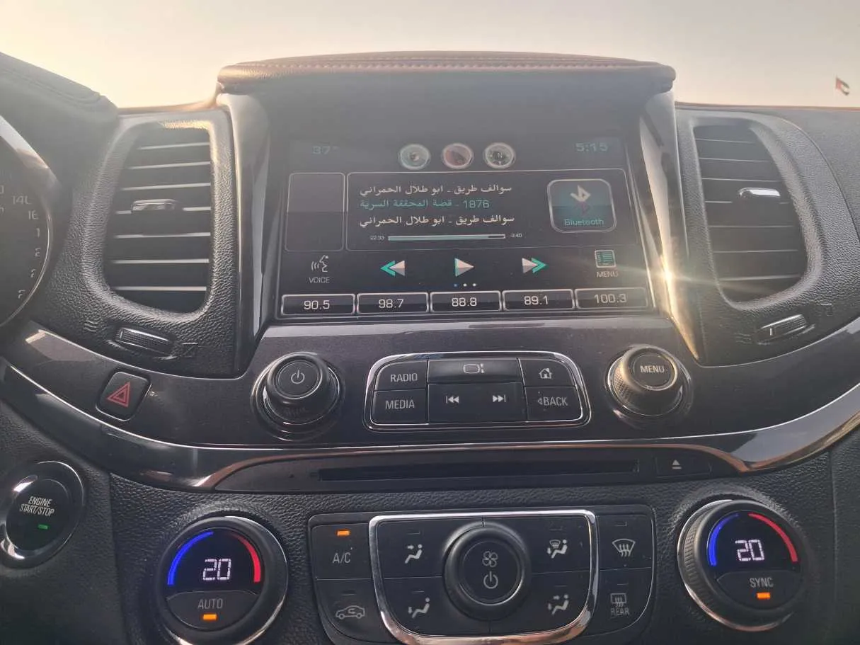 Car image 16