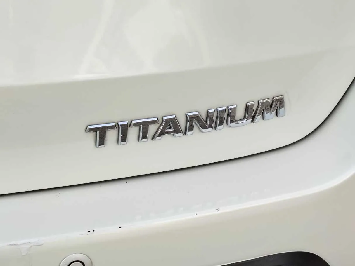 Car image 35