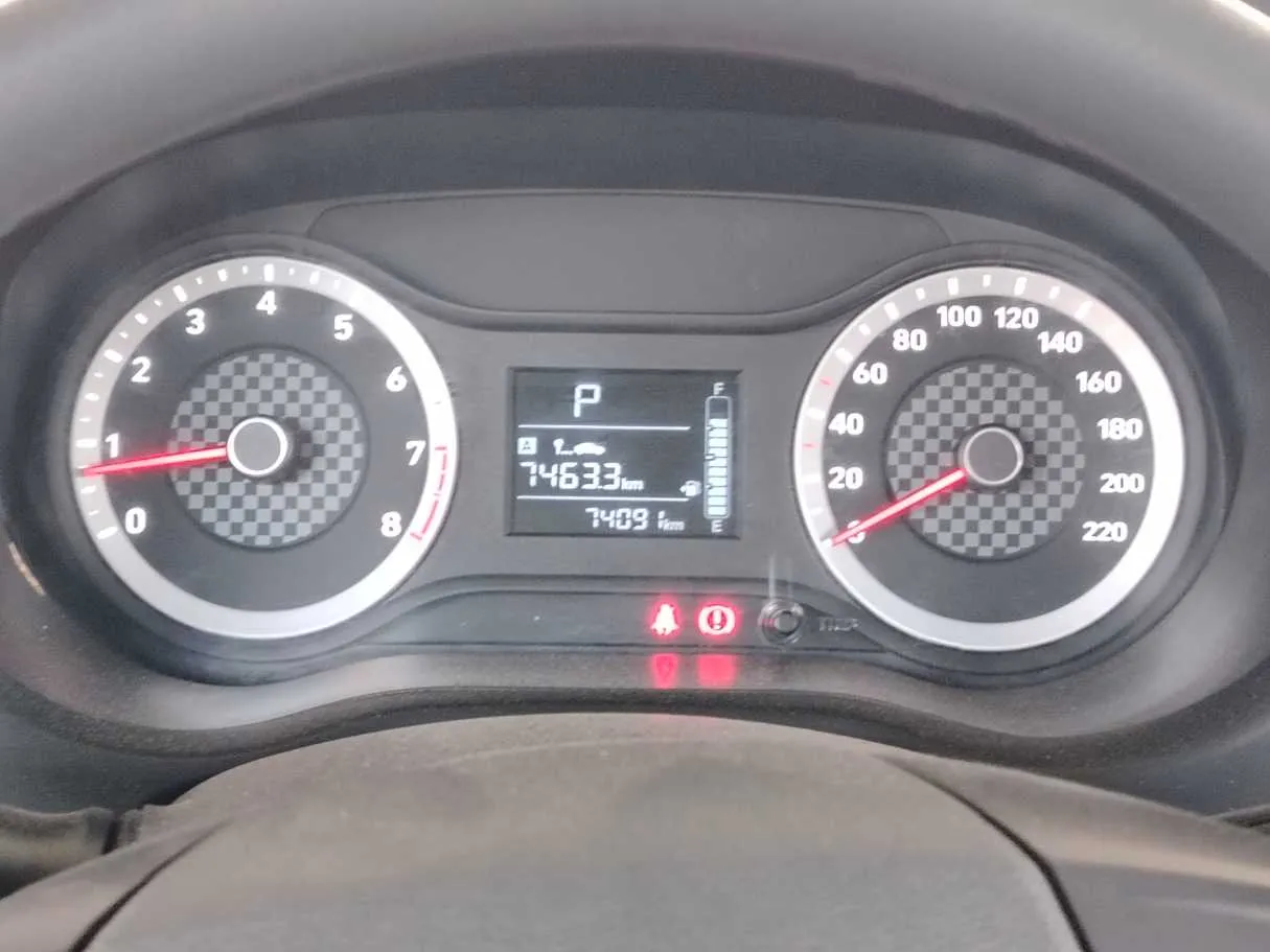 Car image 23