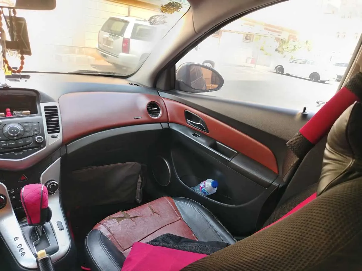 Car image 32
