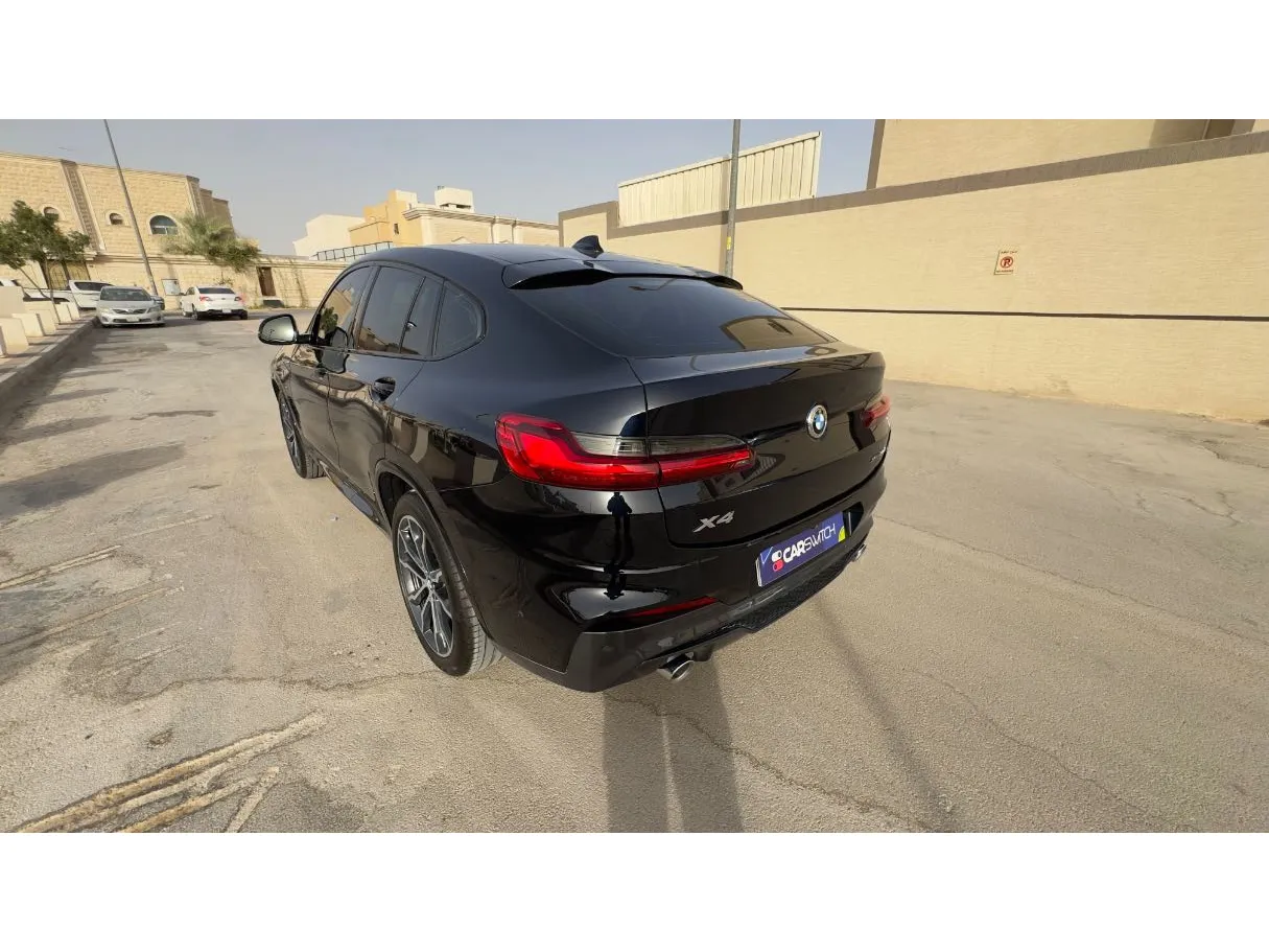 Car image 7