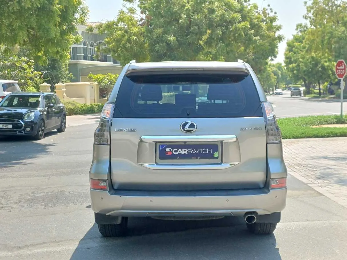 Car image 6