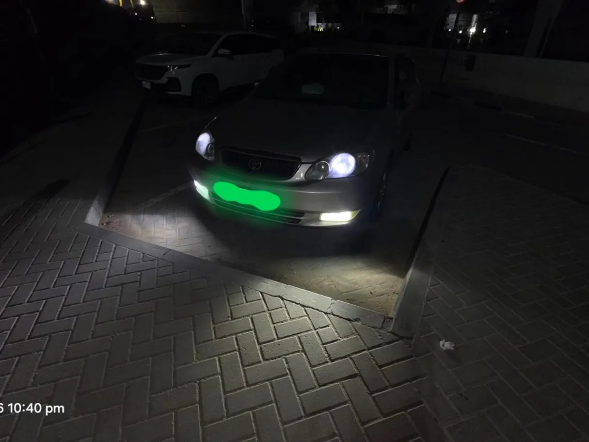 Car image 7
