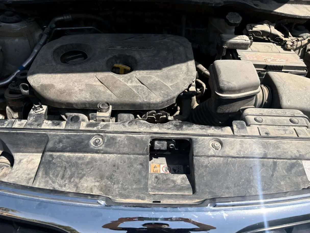 Car image 27