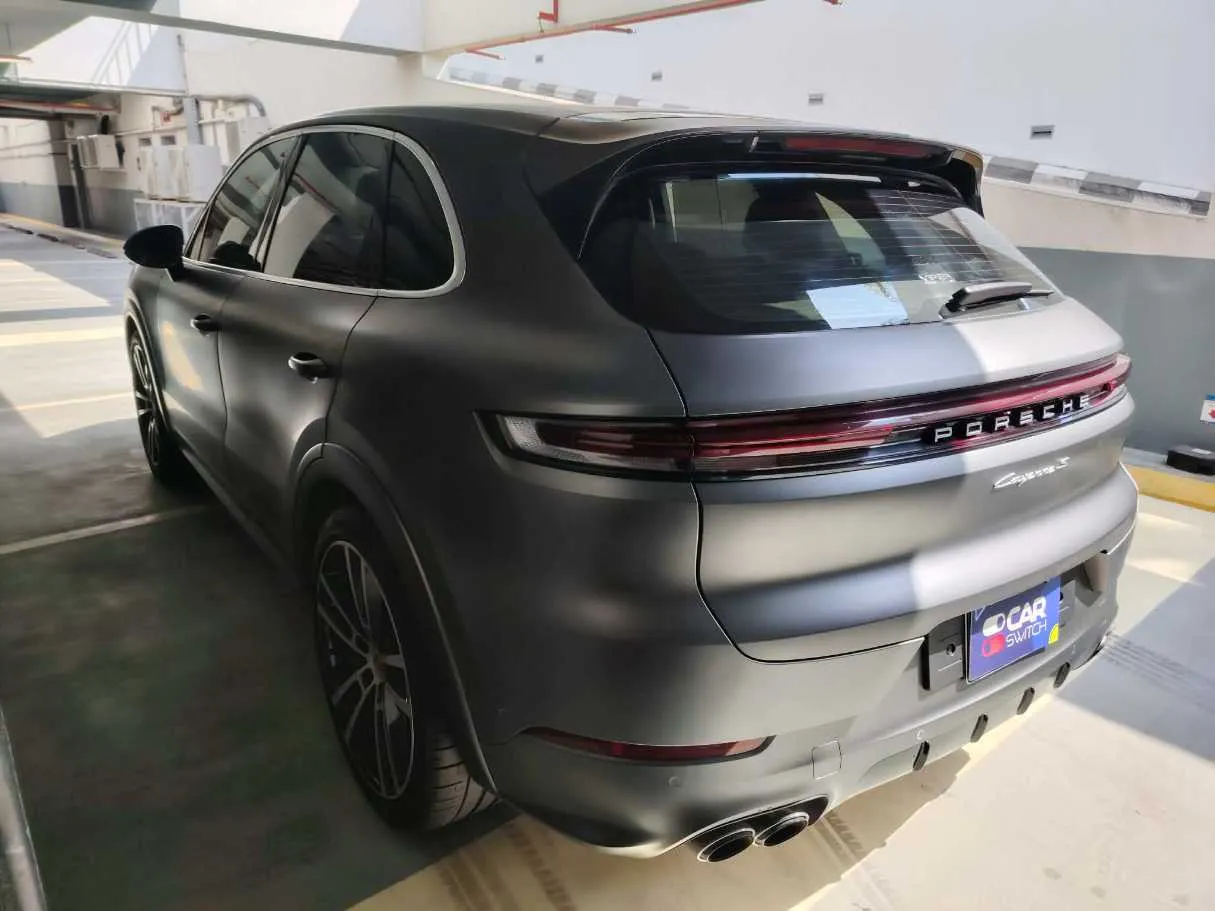 Car image 7