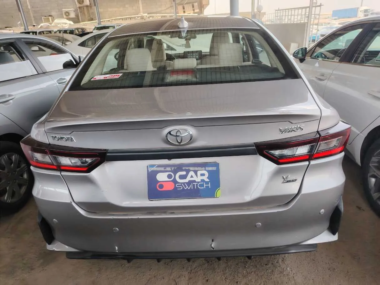 Car image 6