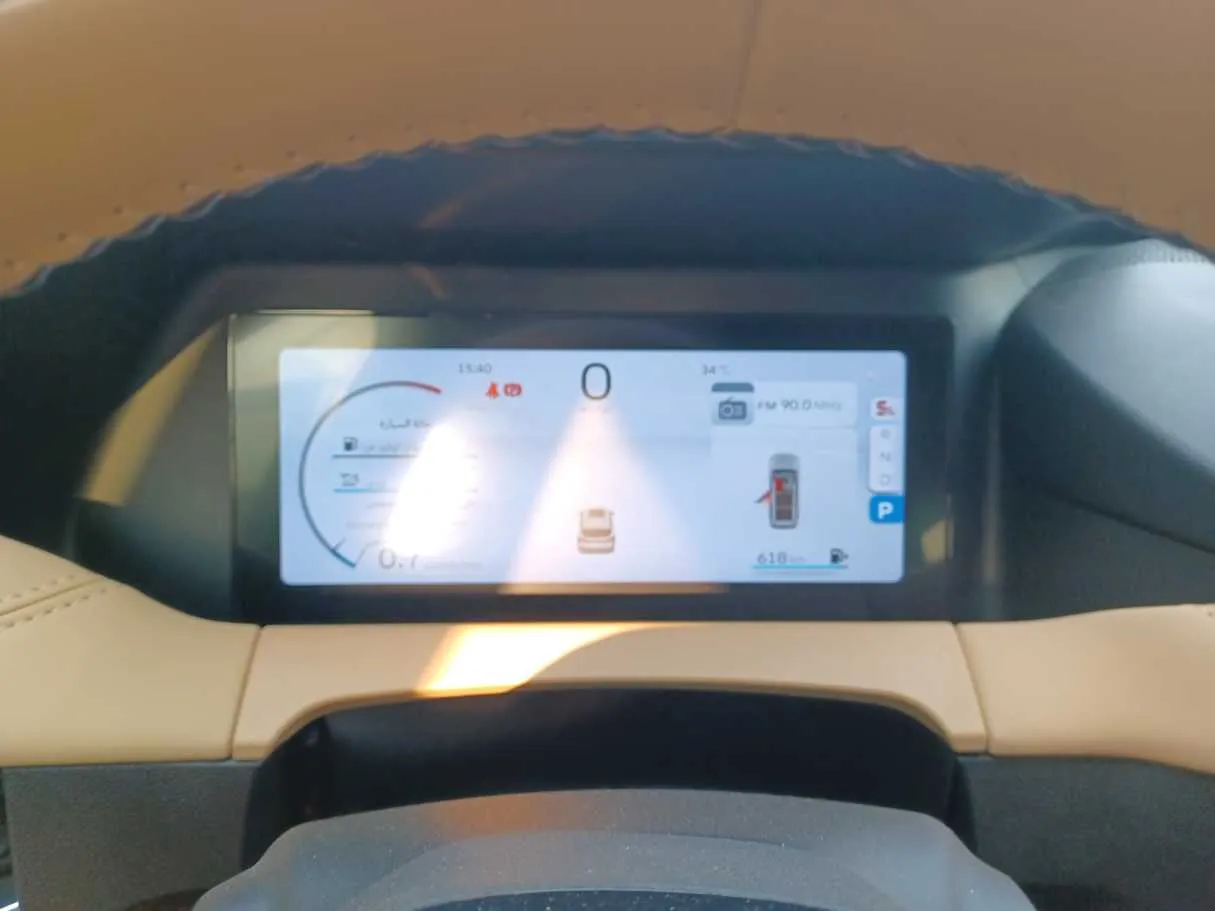 Car image 16