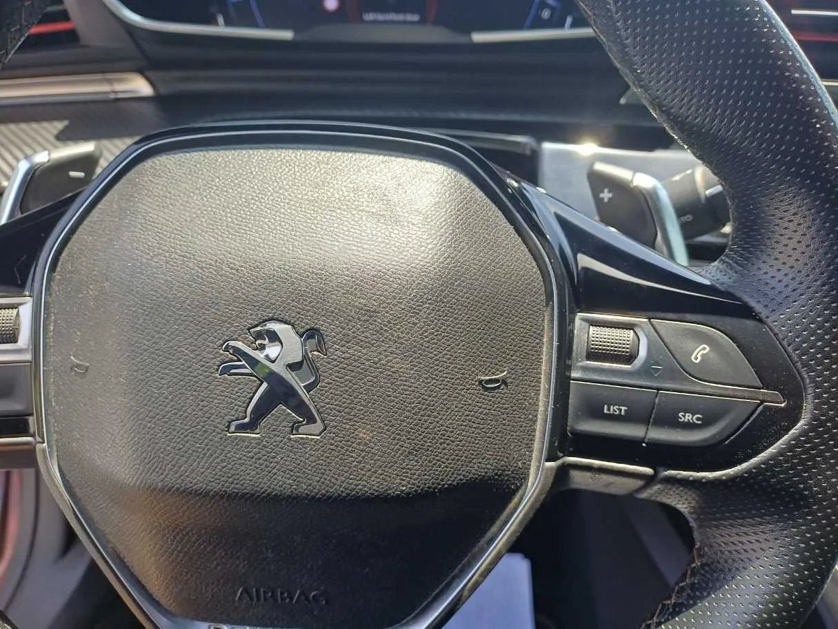 Car image 24