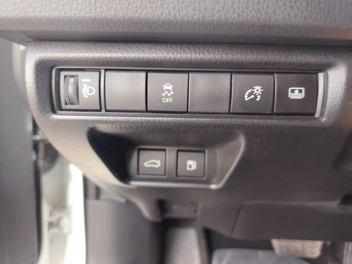 Car image 31