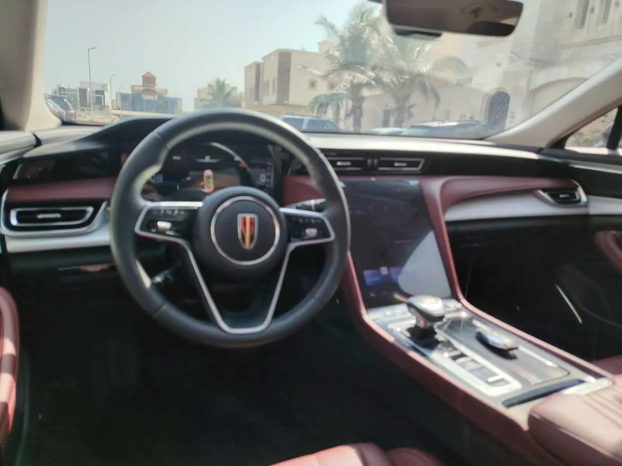 Car image 28