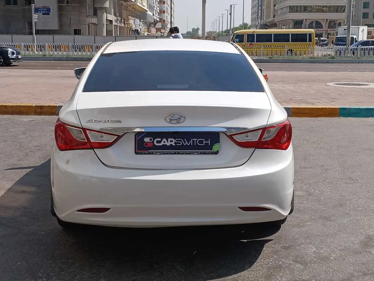 Car image 6