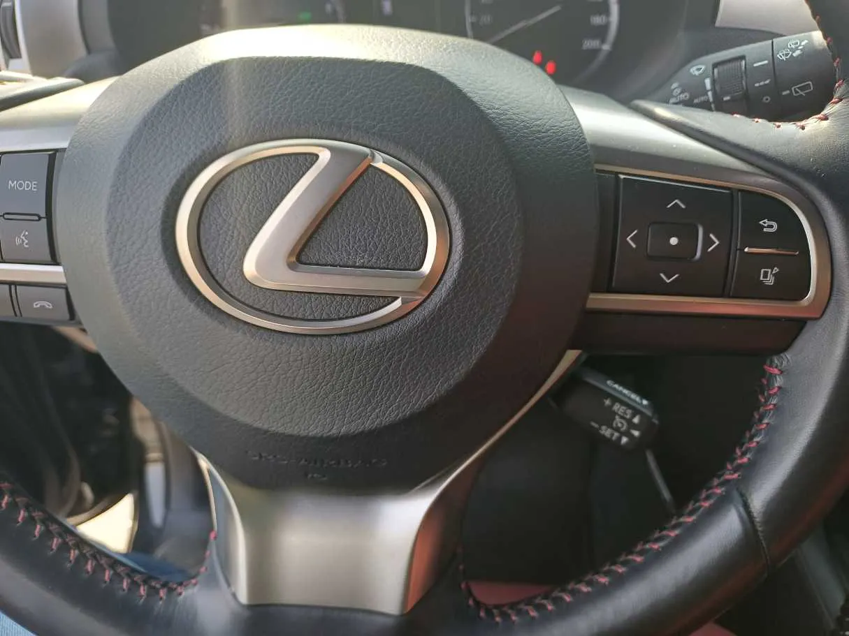 Car image 21