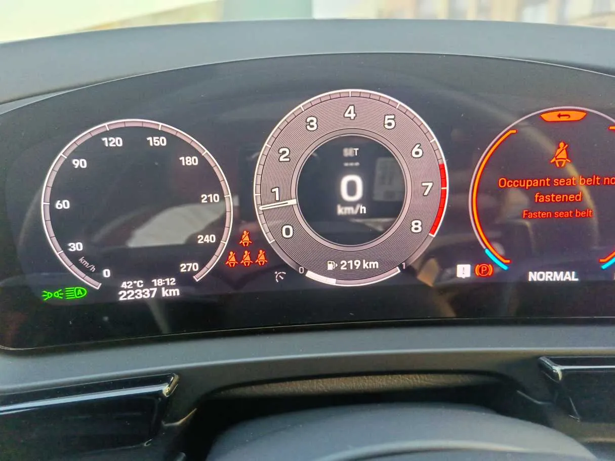 Car image 29
