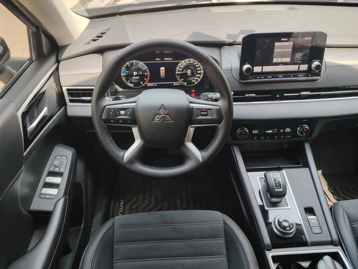 Car image 28