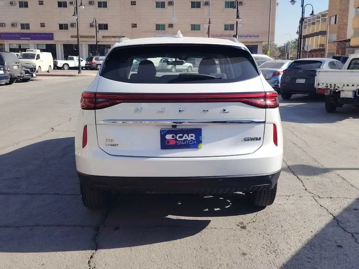 Car image 6