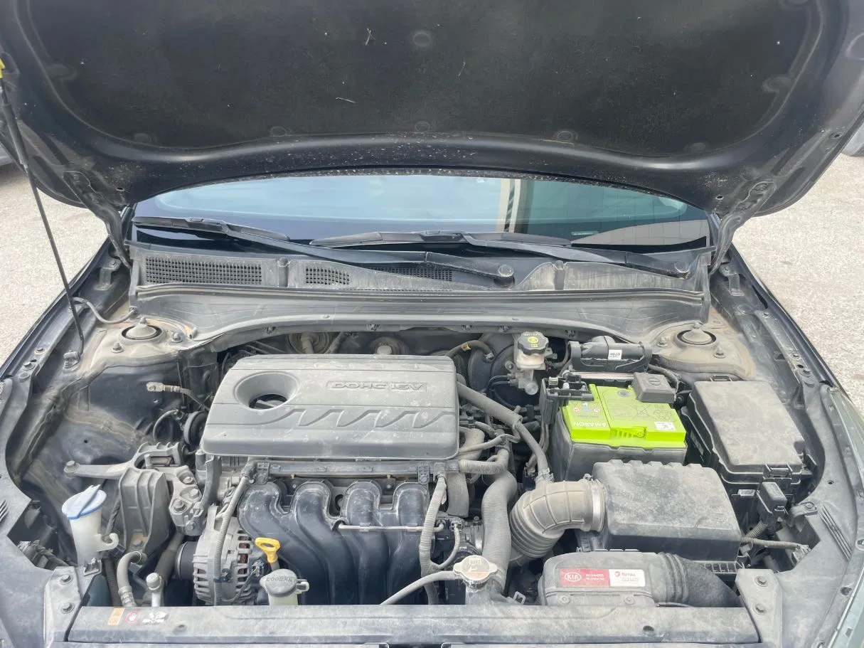 Car image 21