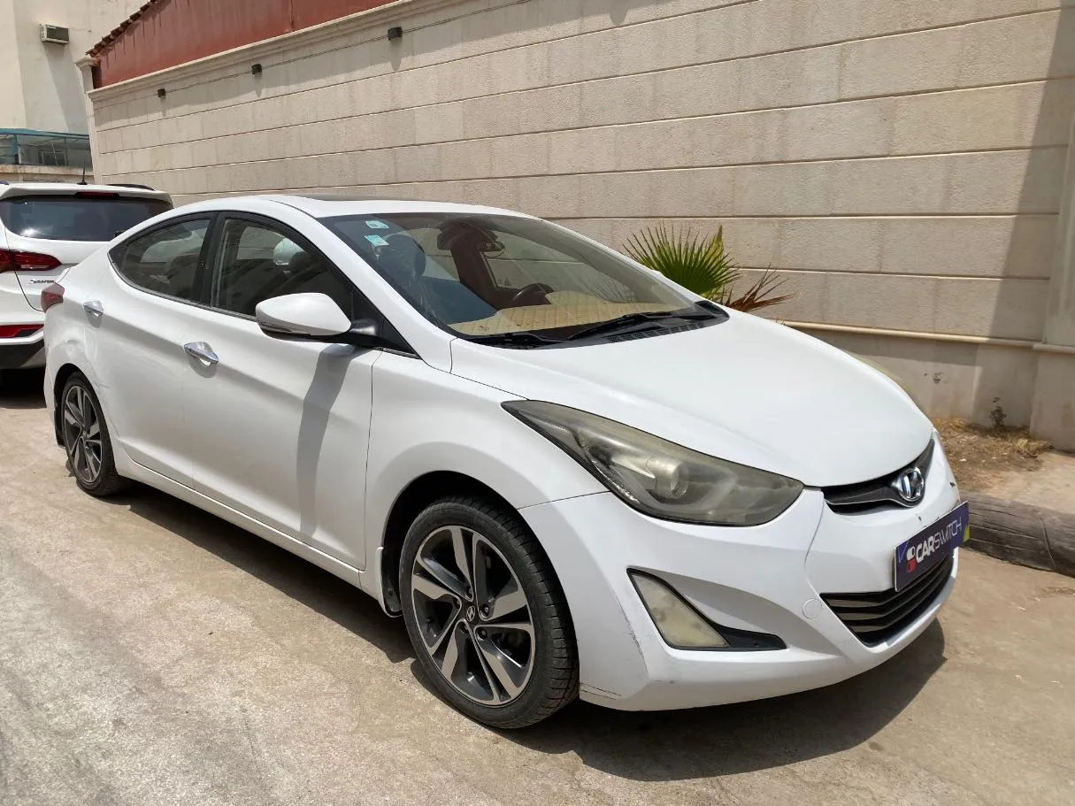 Car image 3