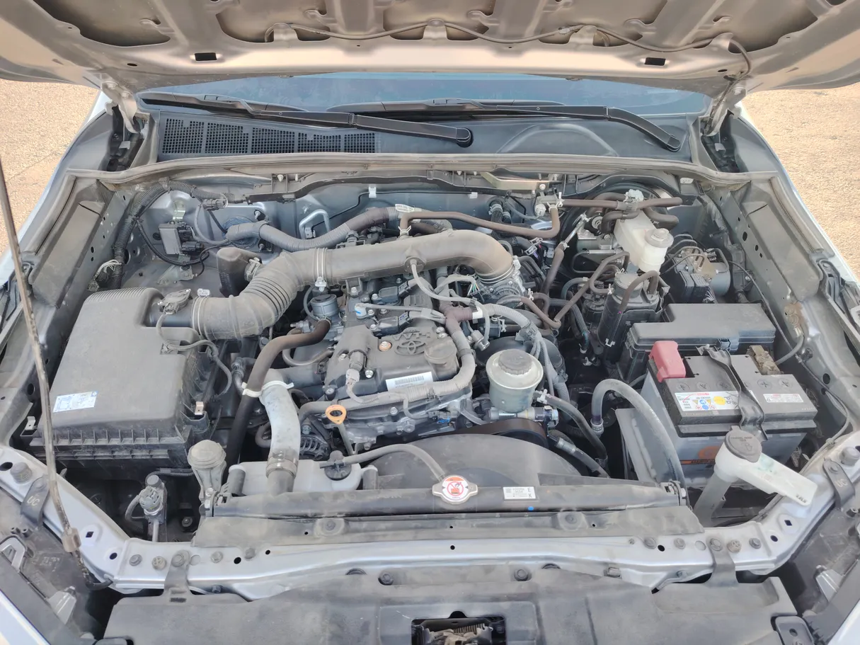 Car image 32