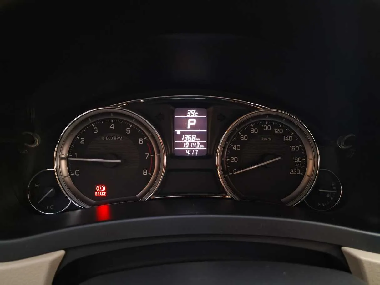 Car image 17