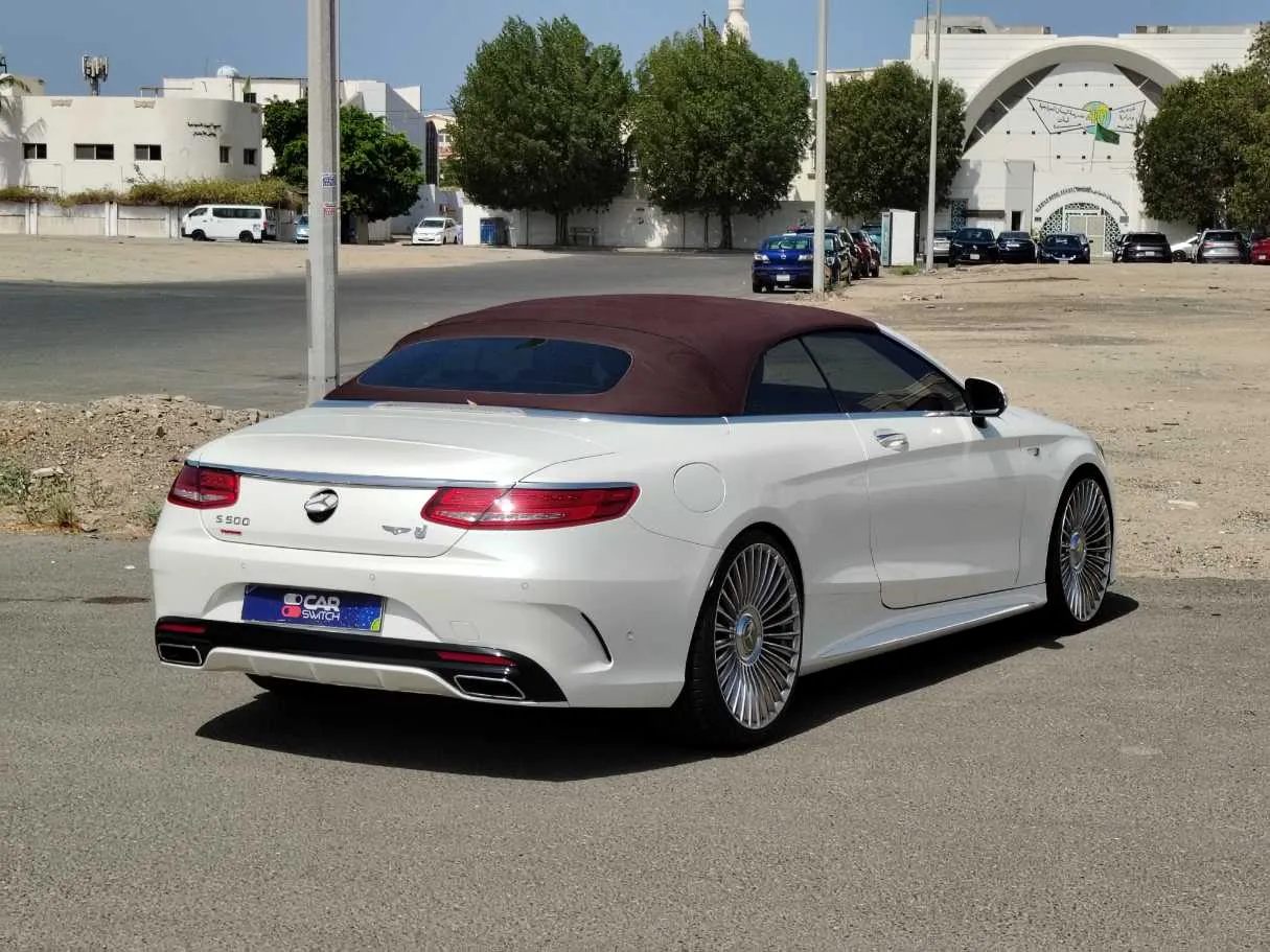 Car image 5