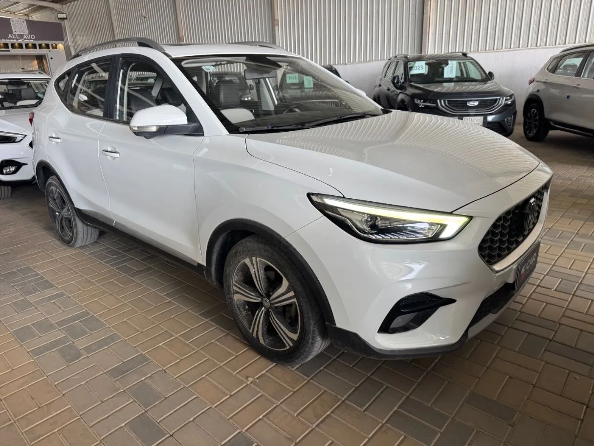 Car image 2