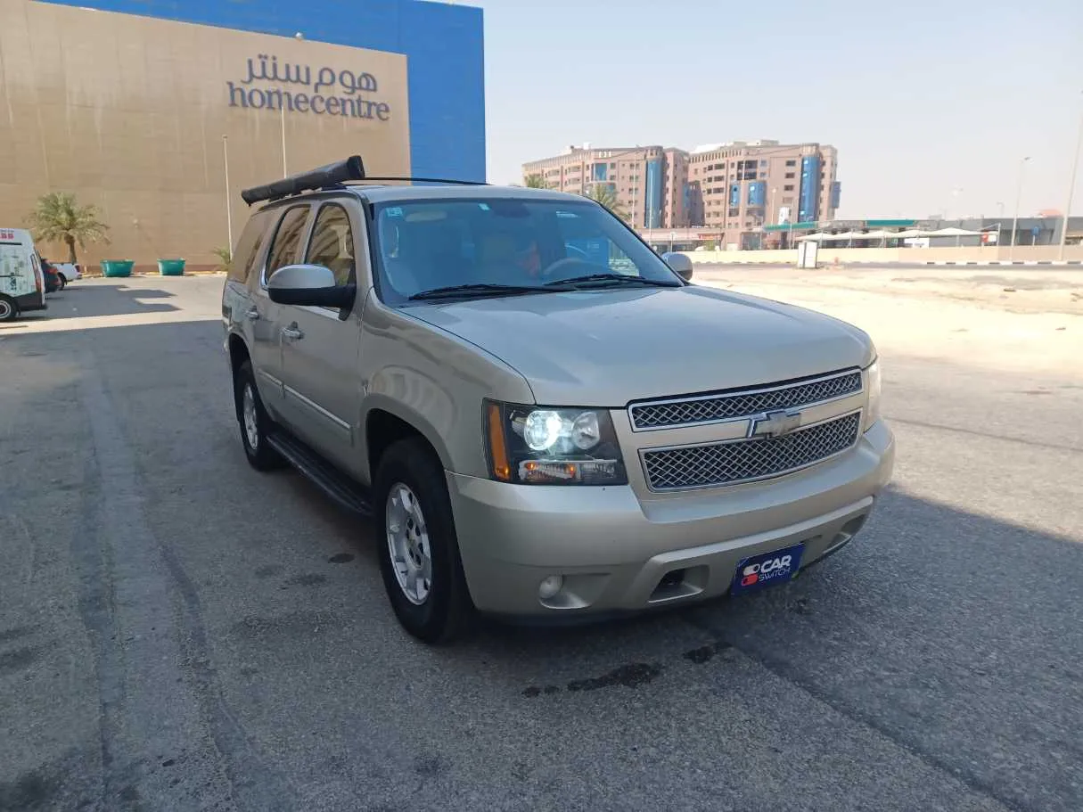 Car image 3