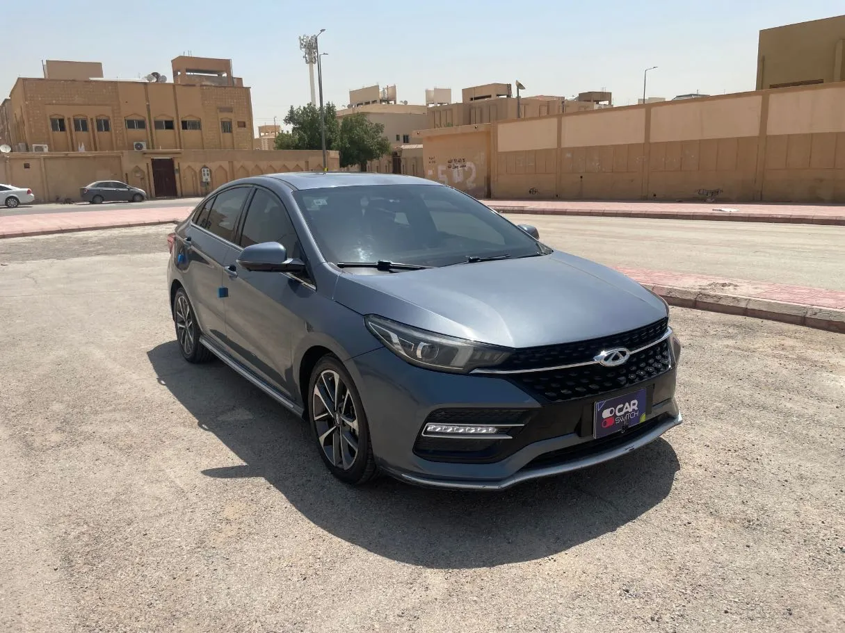 Car image 3