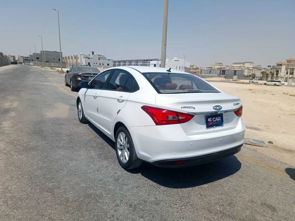 Car image 7