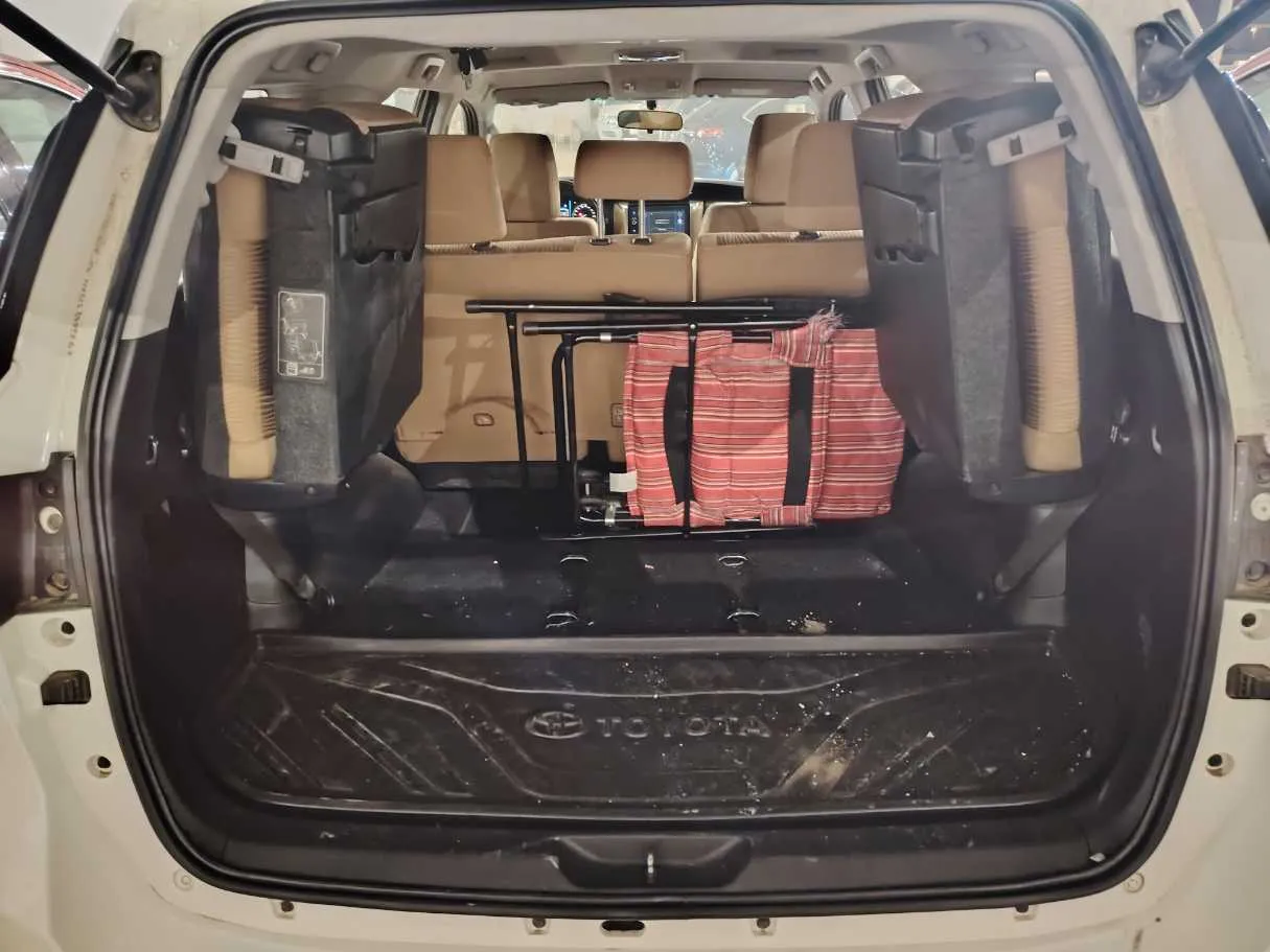 Car image 33