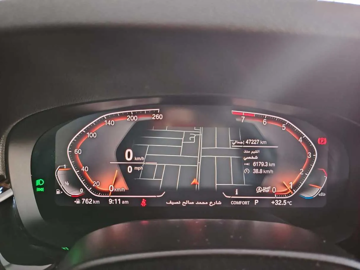Car image 29