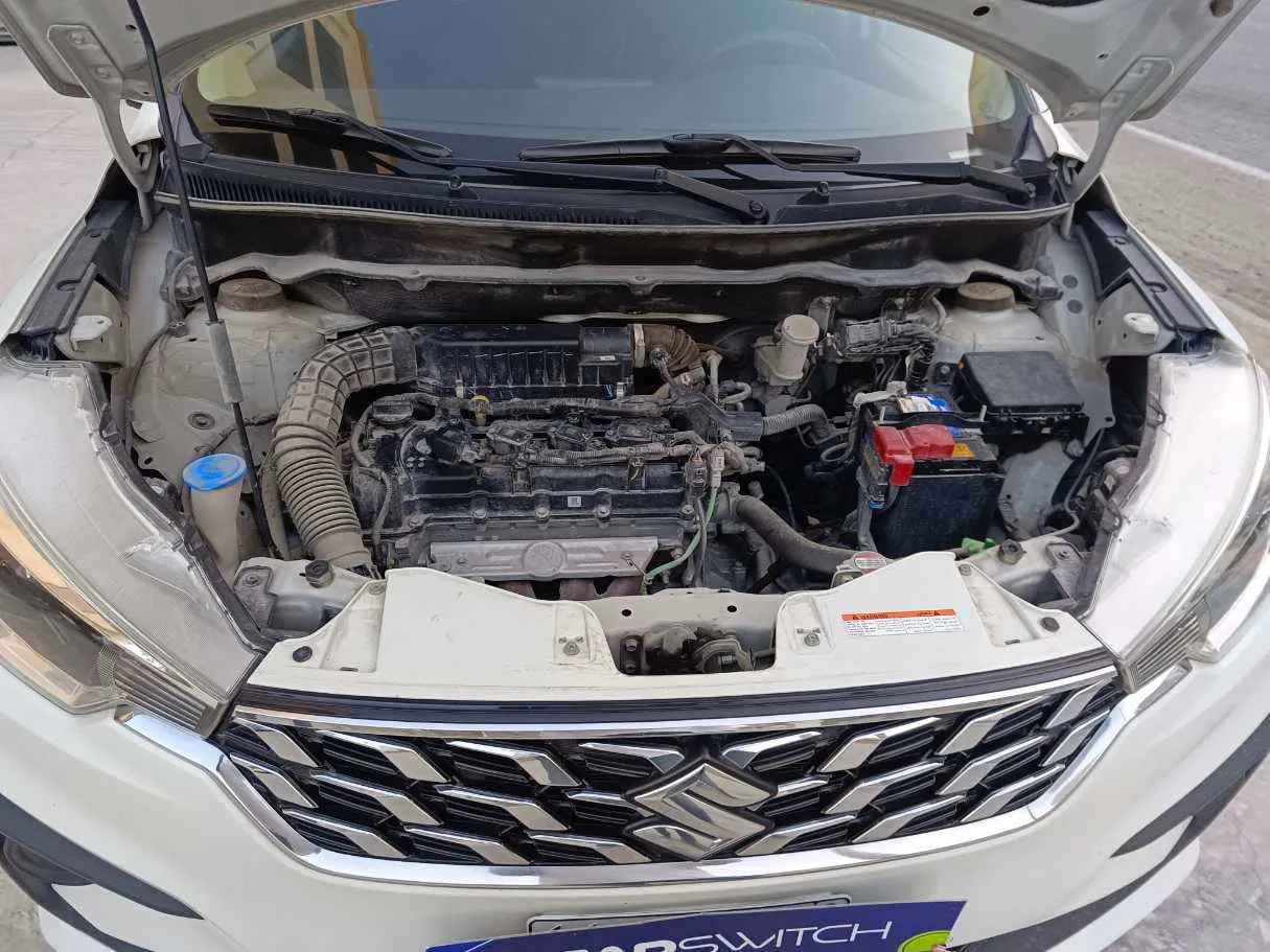 Car image 30