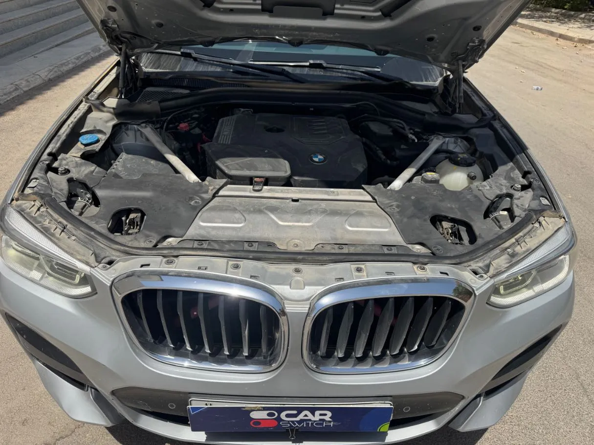 Car image 21