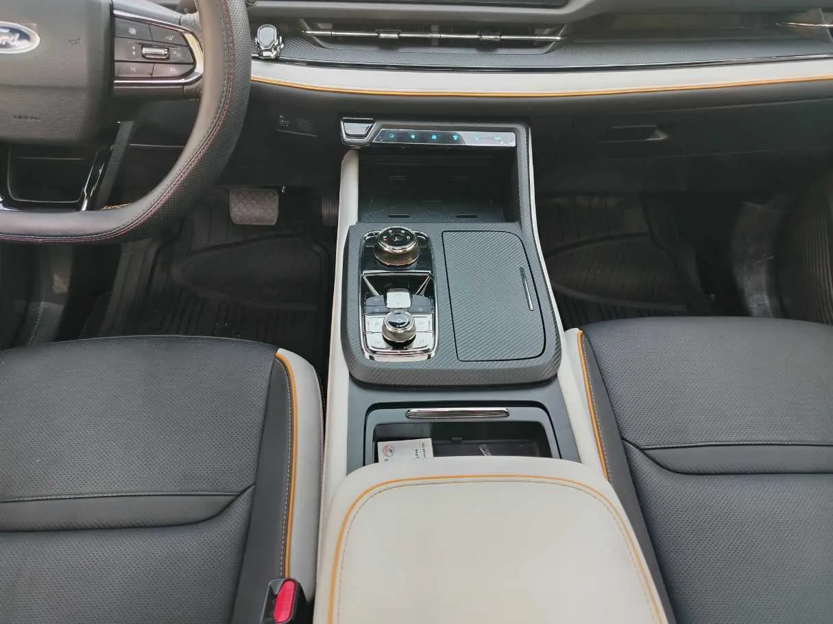 Car image 23