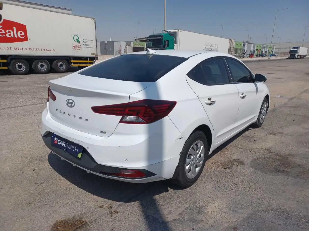 Car image 5