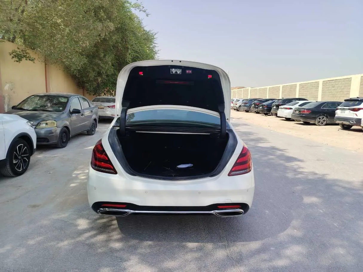 Car image 25