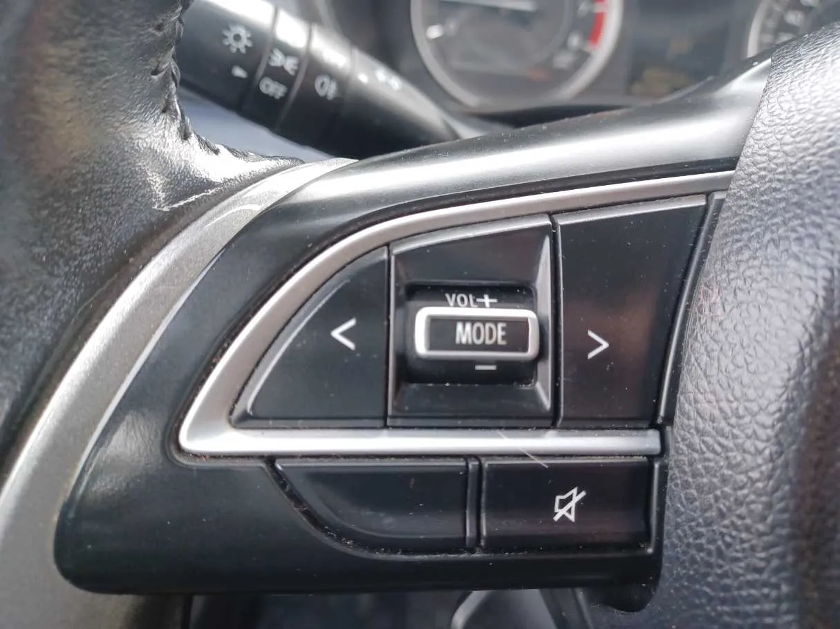 Car image 23