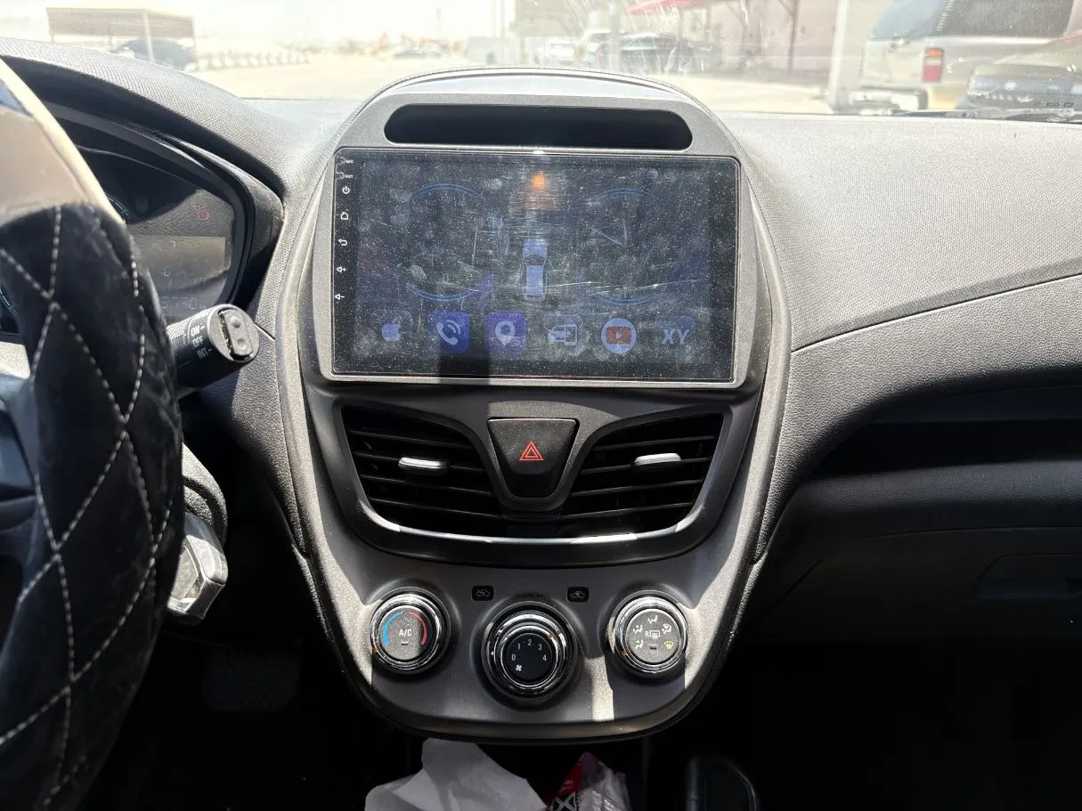 Car image 21