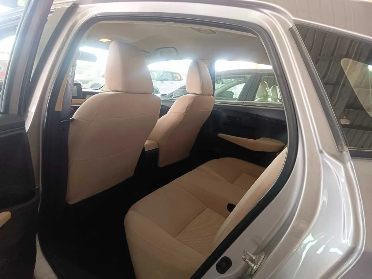 Car image 21