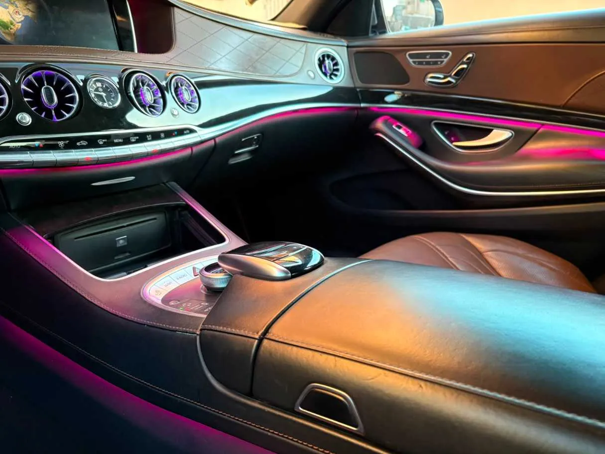 Car image 44