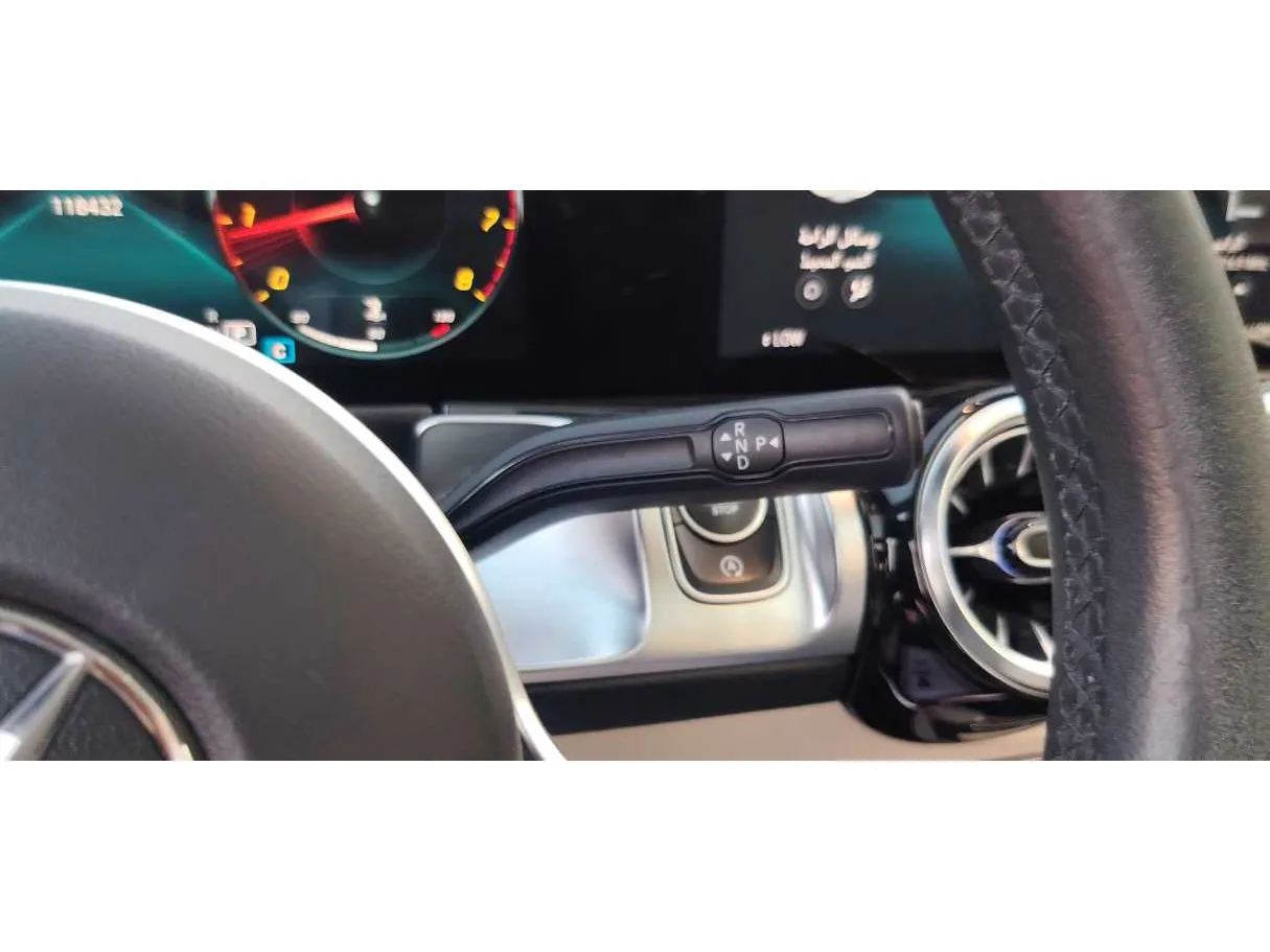 Car image 28