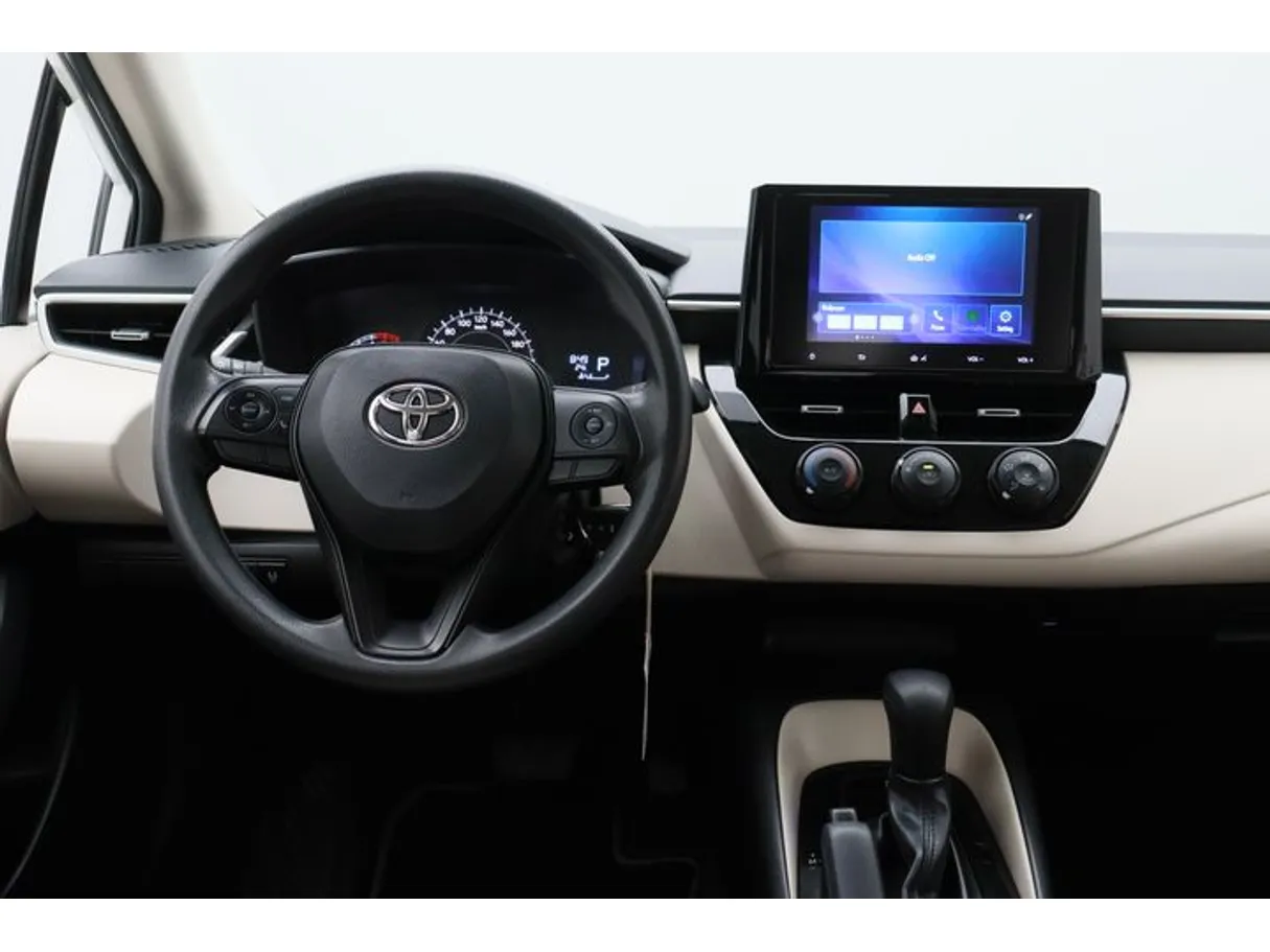 Car image 15