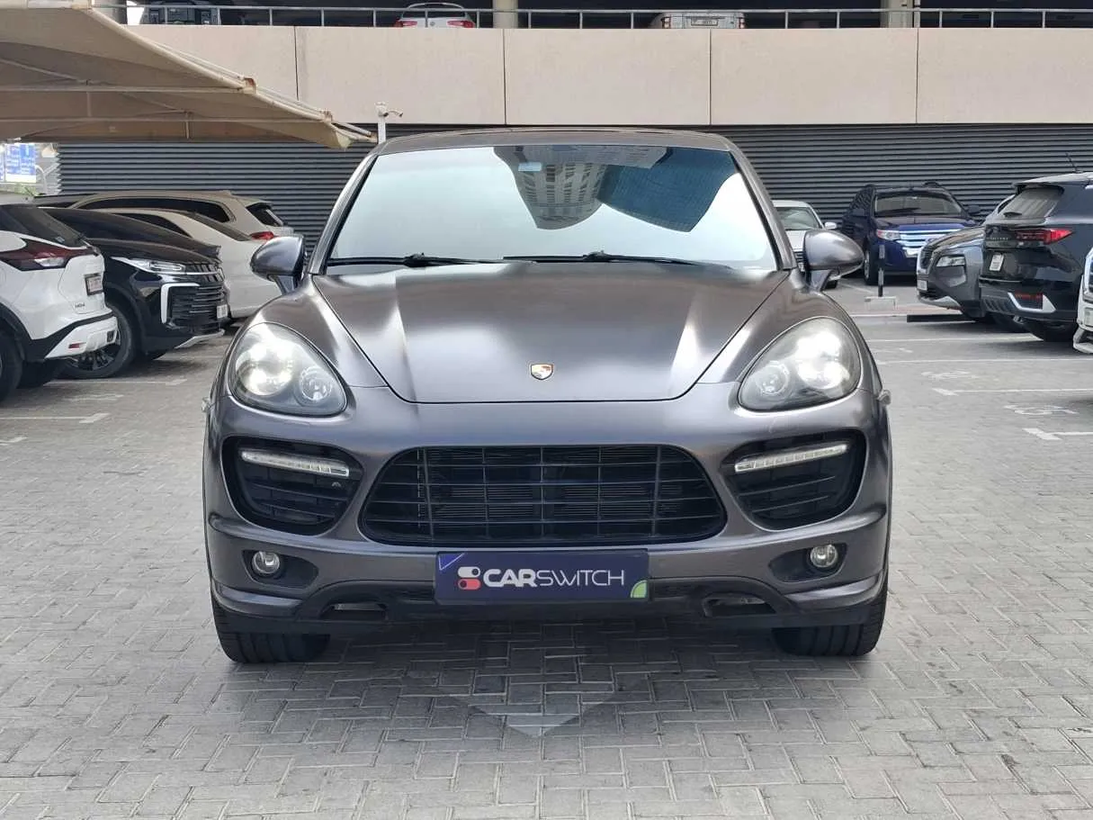 Car image 2