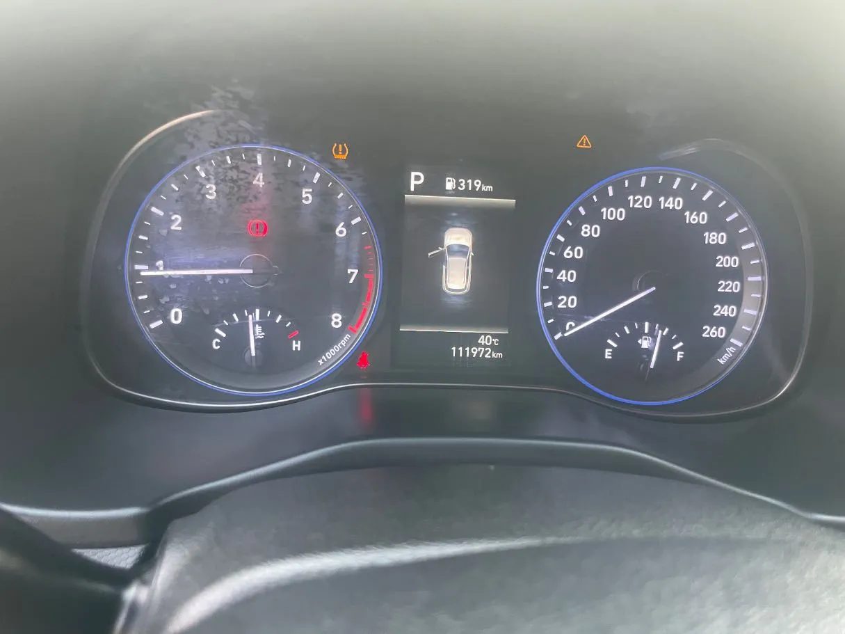 Car image 21