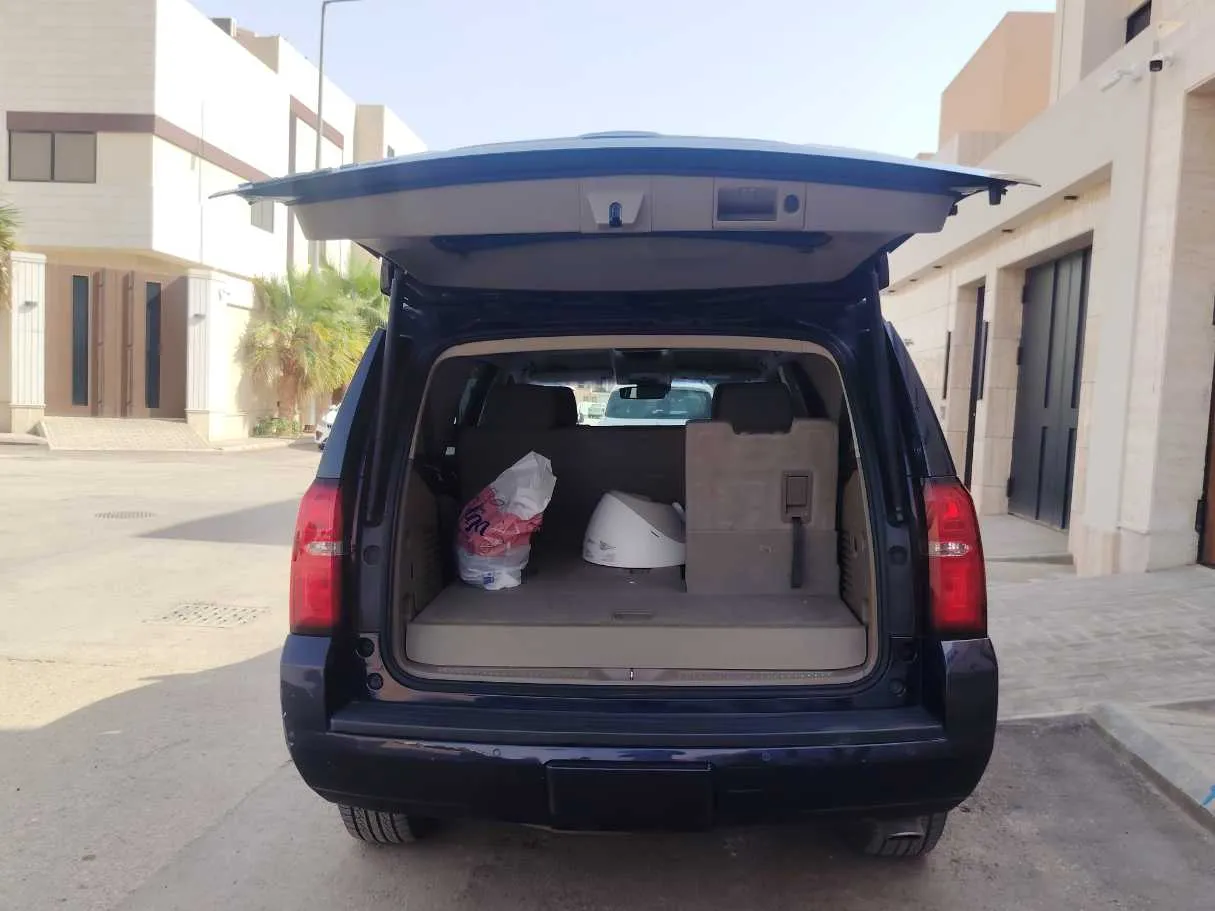 Car image 23