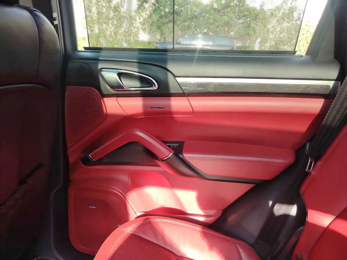 Car image 39