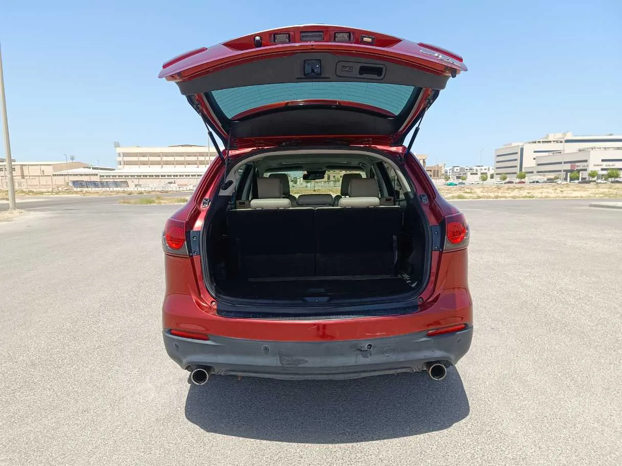 Car image 27