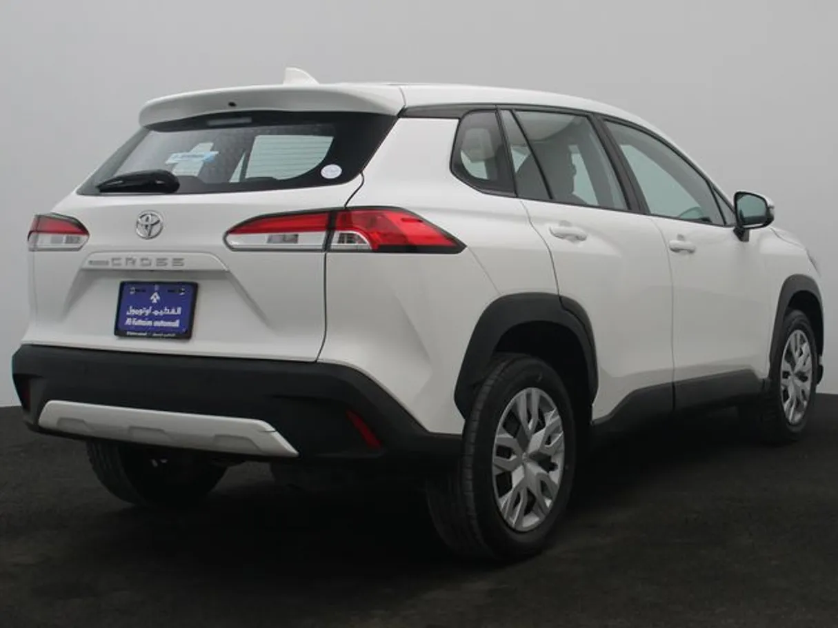 Car image 2