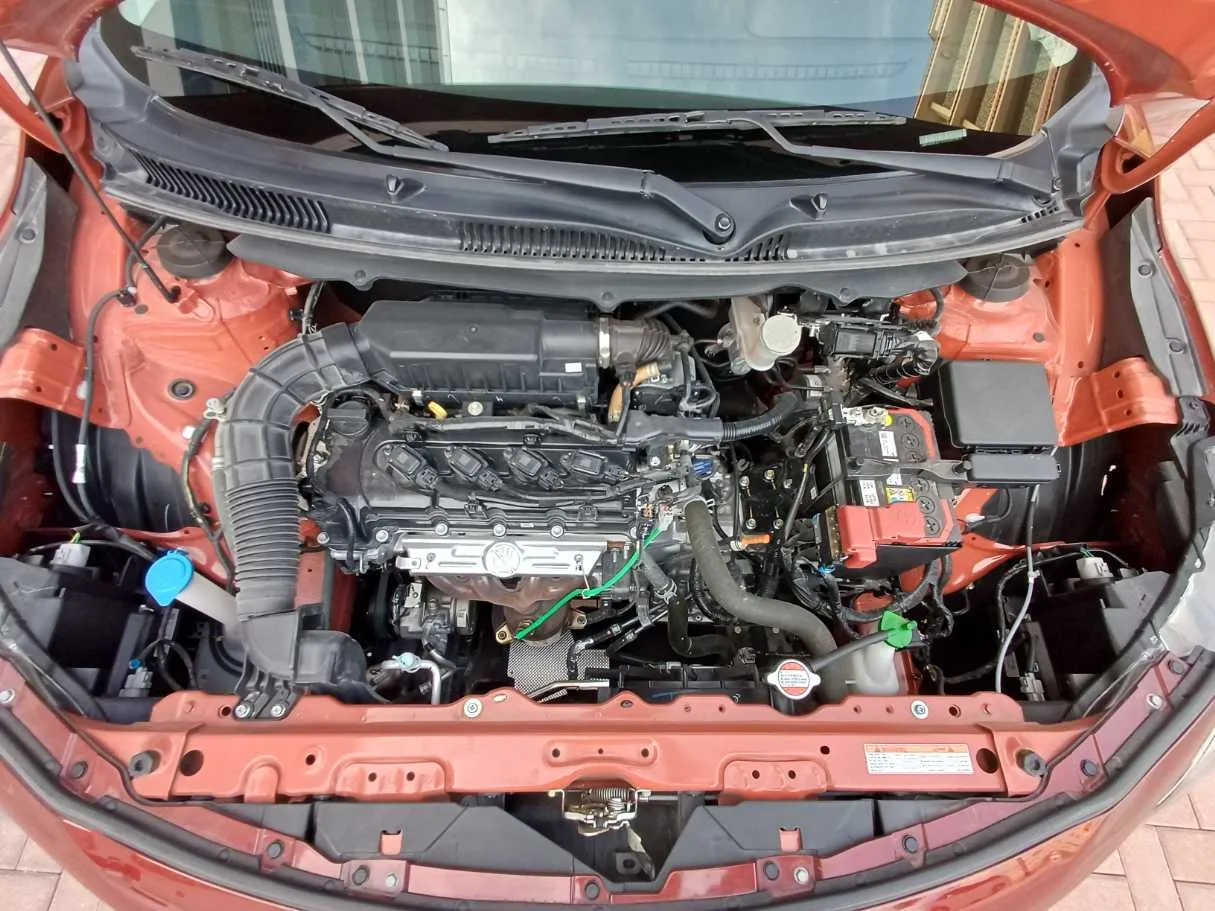 Car image 20