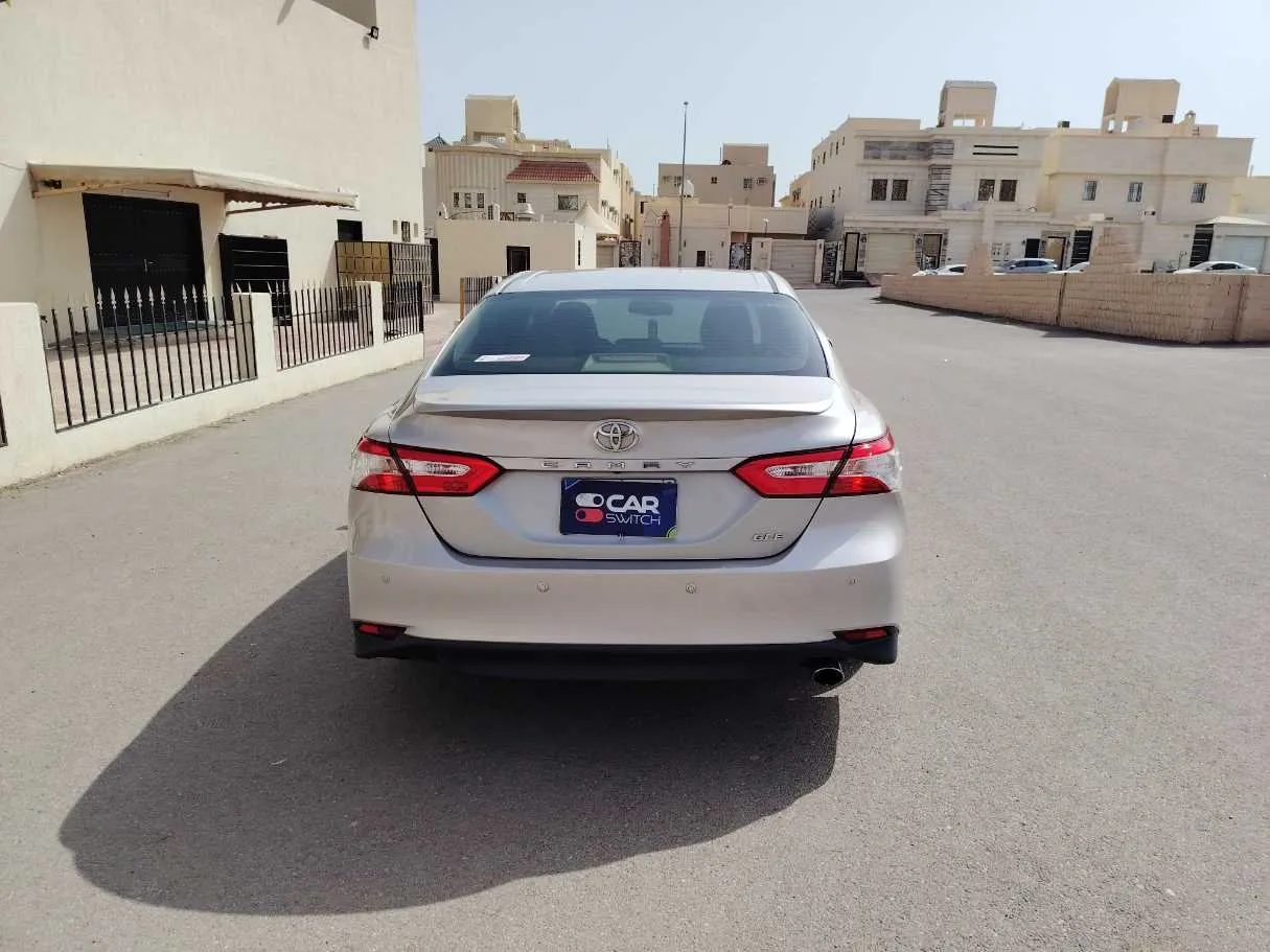 Car image 6