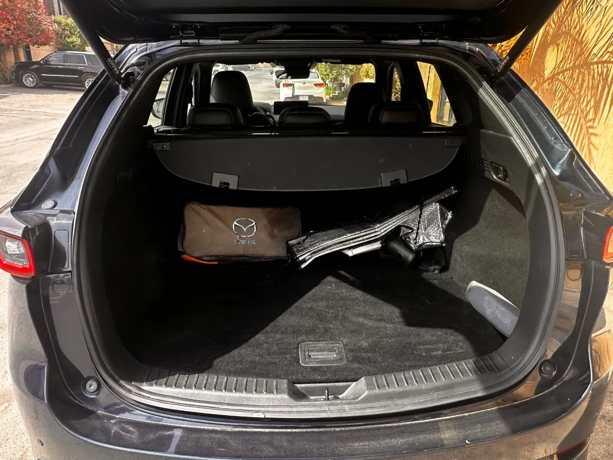 Car image 22
